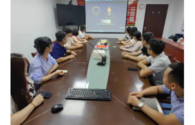 海南漁業(yè)組織觀看反電信網(wǎng)絡(luò)詐騙宣傳