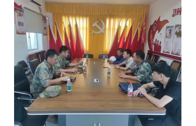 海南軍區(qū)儋州軍分區(qū)作戰(zhàn)處處長郭玉保一行到海南漁業(yè)白馬井基地調研