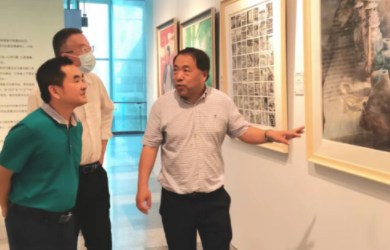 接受廉潔文化熏陶 推進(jìn)清廉國(guó)企建設(shè)海南漁業(yè)組織參觀自貿(mào)港清廉書(shū)畫(huà)展